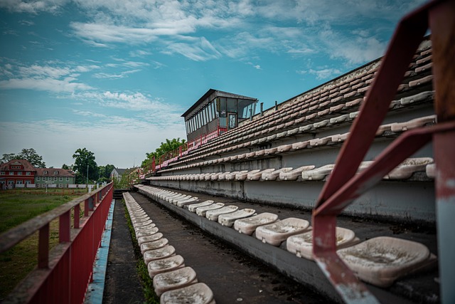 圆神闪击难救主，费兰半场帽子戏法，巴萨5-3贝蒂斯豪取六连胜